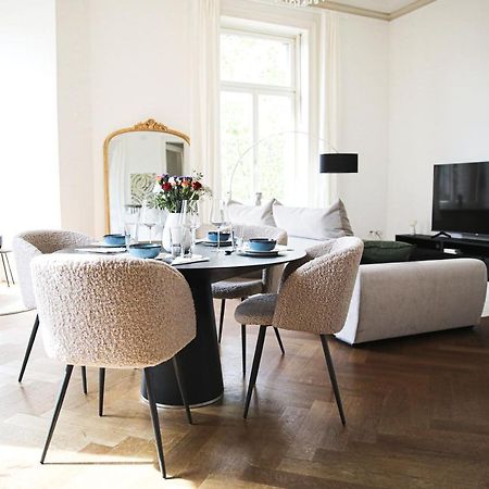 Palais Passy~Design Suite Mit Ausblick Im Zentrum Висбаден Экстерьер фото